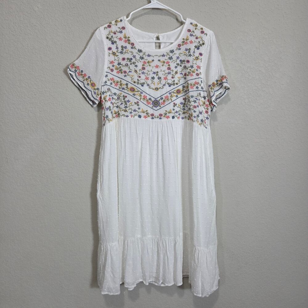 White Swiss Dot Dress Floral Embroidered Womens M Spring Summer Boho Cottage